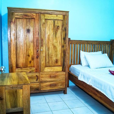 Appartement Kj Purple House Senggigi Extérieur photo