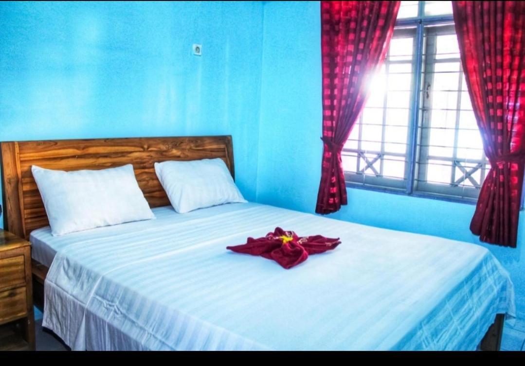 Appartement Kj Purple House Senggigi Extérieur photo