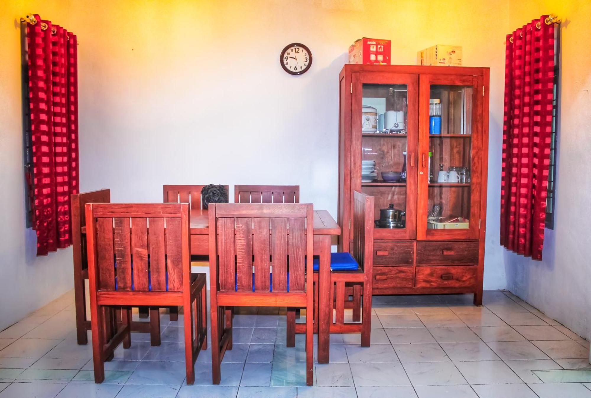 Appartement Kj Purple House Senggigi Extérieur photo