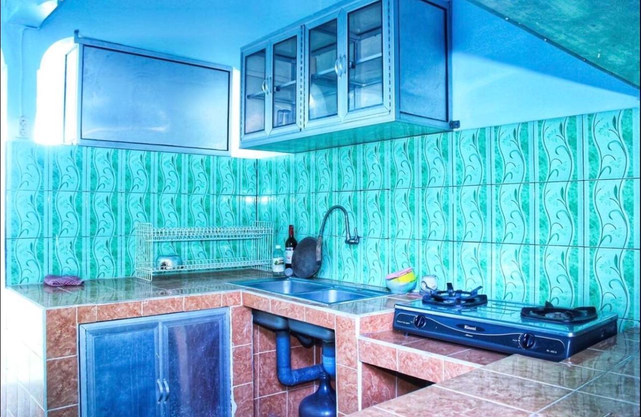 Appartement Kj Purple House Senggigi Extérieur photo